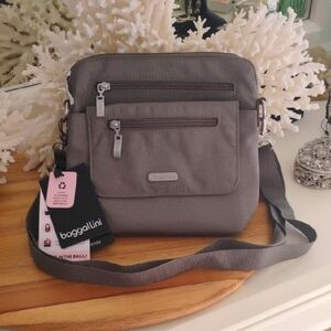 Baggallini 💥 NWT 💥 Women's Let's Escape Crossbody Bag. Charcoal Gray. W/ Tags